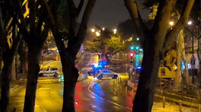 Τρόμος στο Παρίσι: Αποκλείστηκε ο Πύργος του Άιφελ – Εκκενώθηκε ο σταθμός Gare du Nord